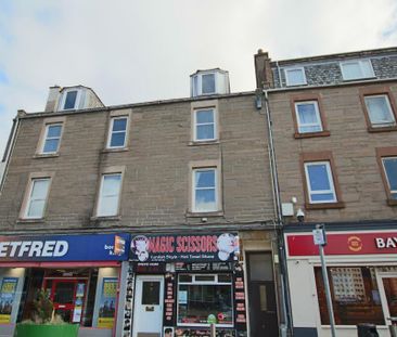 3 bedroom flat to rent - Photo 6