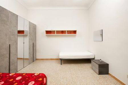 Via de Gombruti, Bologna, Emilia-Romagna 40123 - Photo 4