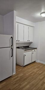 1 CH - 1 SDB - Montréal - $999 /mo - Photo 4