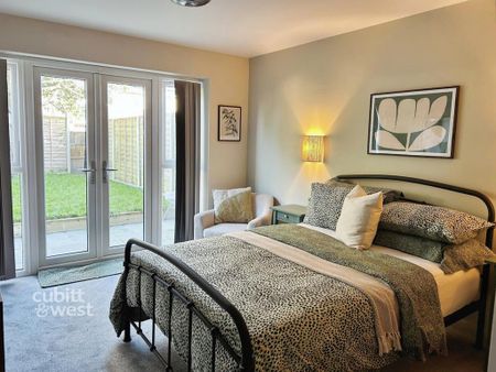 1 bedroom in a house share to rent - Photo 3