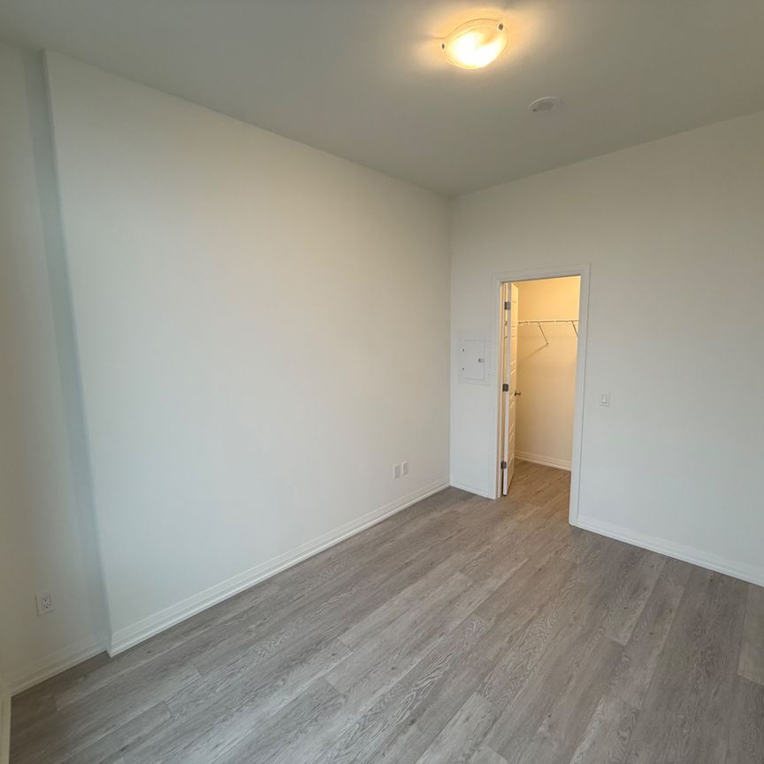 For Lease - 3006 William Cutmore Boulevard Unit# 103, Oakville, Ontario - Photo 1