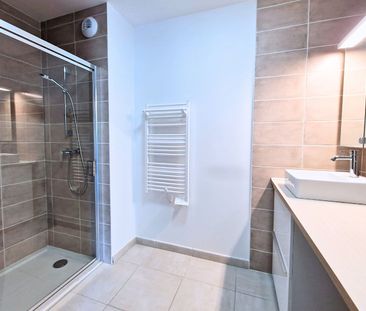 Location Appartement 3 pièces 71m² - Photo 4