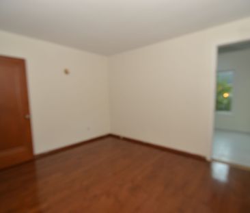 For Lease - 490 Springbrook Avenue, Hamilton, Ontario - Photo 3