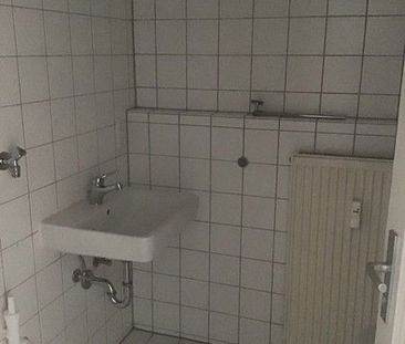 Altbauliebhaber aufgepasst! 2-Zimmer-Wohnung ab sofort frei! - Foto 6