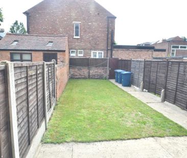 6 bedroom detached house to rent - Photo 1