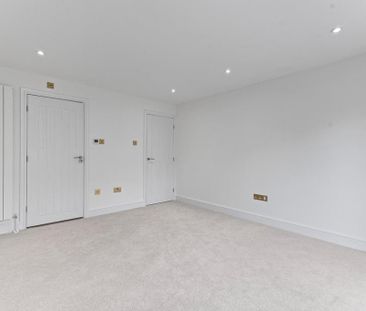 5 bedroom detached house to rent - Photo 5