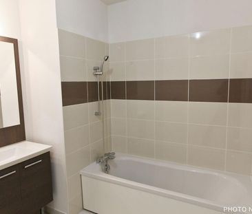 location Appartement T3 DE 59.49m² À BORDEAUX - Photo 2