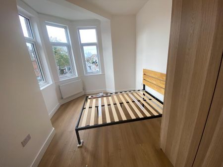 3 bedroom apartment to rent - Photo 5