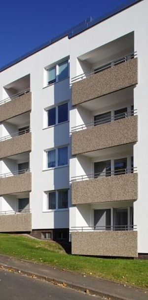 3 ZKB mit Balkon in ruhiger Wohnlage! - Photo 1