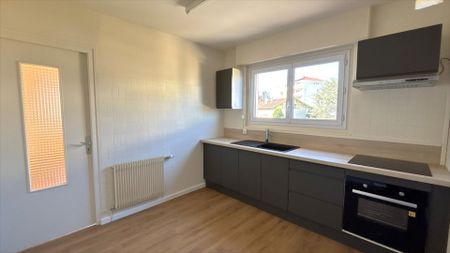 Location Appartement 2 pièces 42m² - Photo 3