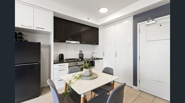 Spacious & Amazing Location - Photo 1