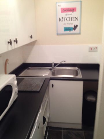 1 Bed Flat, Wardlaw Place, EH11 - Photo 2