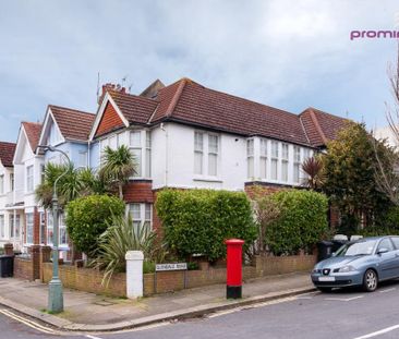 3 bedroom flat to rent - Photo 3