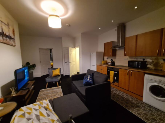 1 bedroom serviced apartment to rent - Photo 1