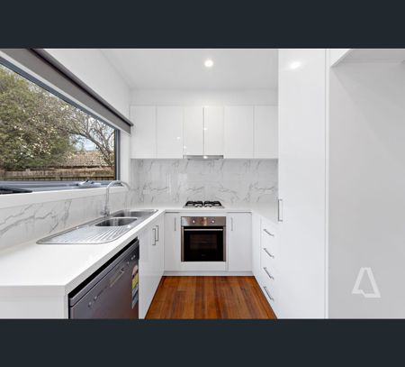2/6 Bosquet Street, Maidstone, Vic 3012 - Photo 5