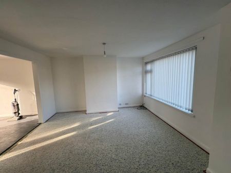 Locking, Weston-super-Mare, North somerset - Photo 3