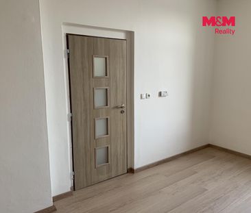 Pronájem bytu 2+1 67 m² - Fotografie 4