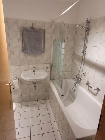 Helle Wohnung mit Balkon für 1-2 Personen in Witten-Herbede - Photo 2