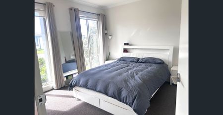 Modern 4-Bedroom Home in the Prestigious Bloom Estate!! - Photo 5