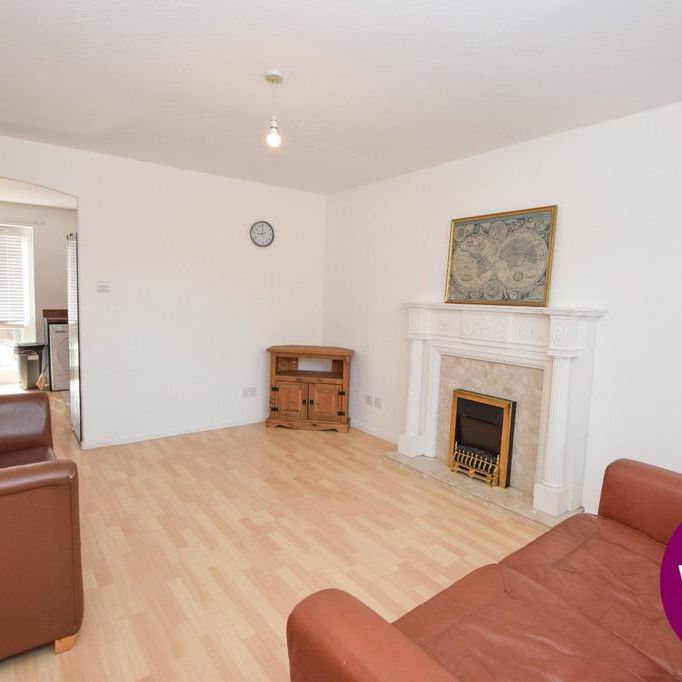 3 bedroom semi-detached house to rent - Photo 1