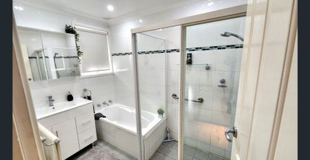 Handy location on a corner block in quite cul de sac!!!!! - Photo 2