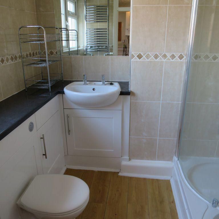 4 bedroom flat to rent - Photo 1