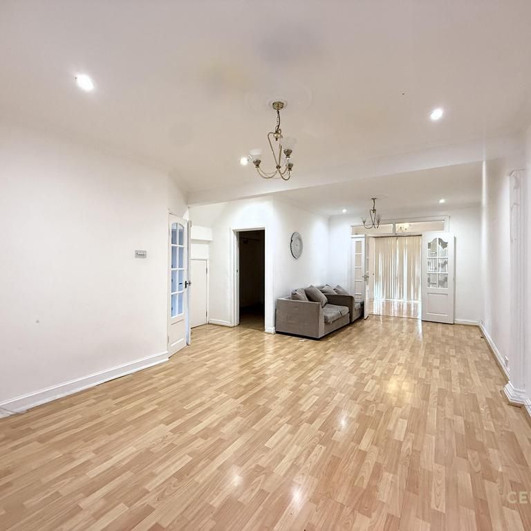 5 bedroom semi-detached house to rent - Photo 1