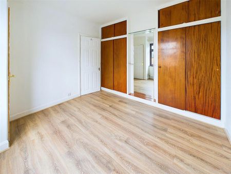 3 bedroom end of terrace house to rent - Photo 5