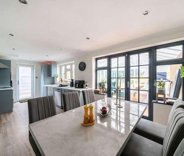 East Hill, Woking, Surrey, GU22 - Photo 4