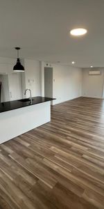 Grand 5 1/2, ANIMAUX ACCEPTÉS, Libre le 1er juillet - Photo 3