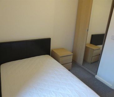 2 bedroom apartment to rent - Photo 6