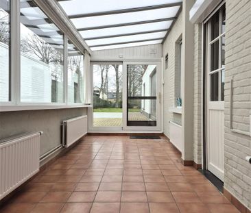 Ruime gezinswoning met zonnige tuin op een uitstekende locatie - Foto 6