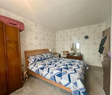 2 bedroom semi-detached bungalow to rent - Photo 5