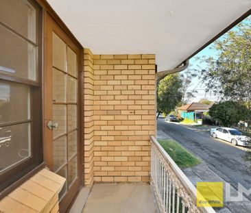3 BEDROOM TOWNHOUSE WITH GARAGE - Photo 4