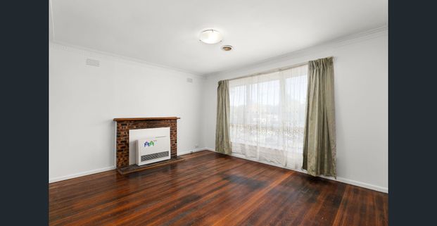 Location & lifestyle! **6 MONTH LEASE** - Photo 1