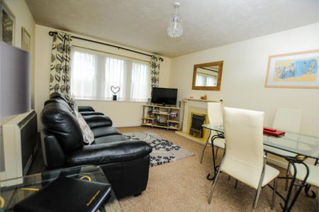 1 bedroom serviced apartment to rent - Photo 4