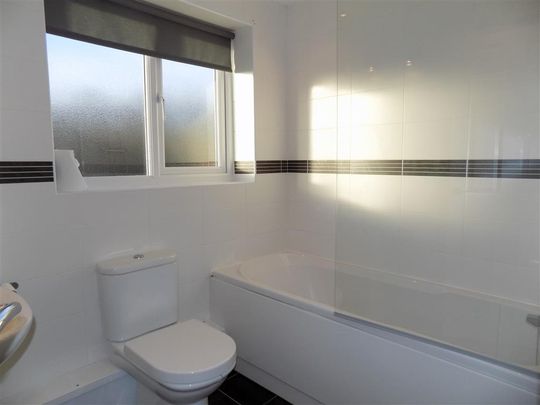 Leighton Avenue, Loughborough - Photo 1