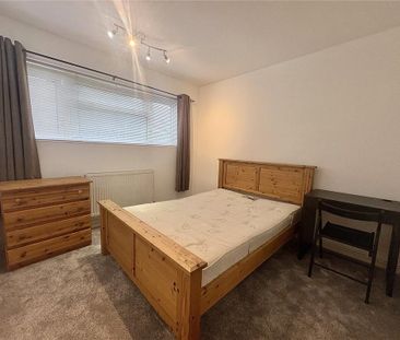 3 bedroom apartment to rent - Photo 1
