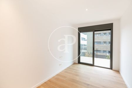 New-build apartment for rent in Finestrelles - Photo 4