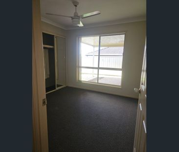 Stylish Family Home - Photo 4