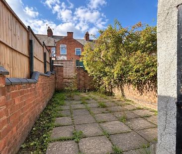2 bedroom terraced house to rent - Photo 6