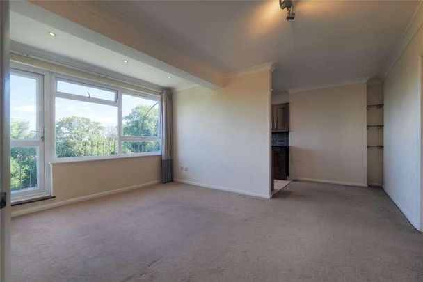 Lyonsdown Road, New Barnet, Barnet, Hertfordshire, EN5 - Photo 1