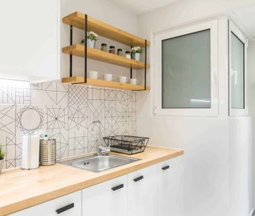 Sleek Flat in Central Syntagma - Photo 1