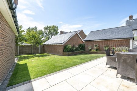 Waring Crescent - Photo 5