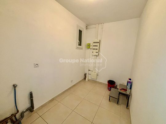 Appartement T4 de 101m2, à Jonquières Saint Vincent, - Photo 1