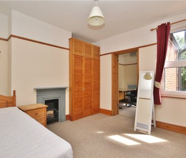 Acacia Road, Guildford, Surrey, GU1 1HL - Photo 6