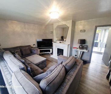 3 bedroom end of terrace house to rent - Photo 1