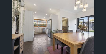 FULLY FURNISHED - CONTACT AGENT FOR AVAILABILITY - Photo 5