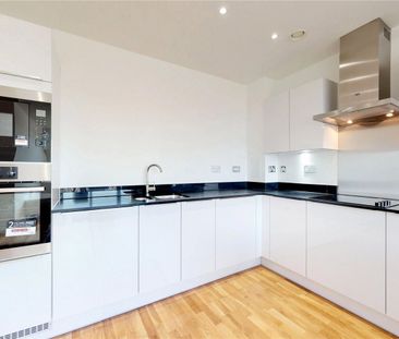 139 Leven Road, Poplar, London, E14 - Photo 4