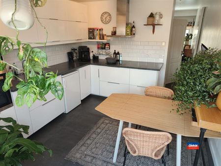 Rijwoning met drie slpks en terras - € 1.000 - Photo 3